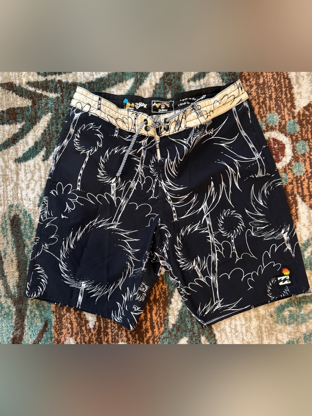 Men’s Billabong Dr Seuss The Loax Swim trunks Size 30
